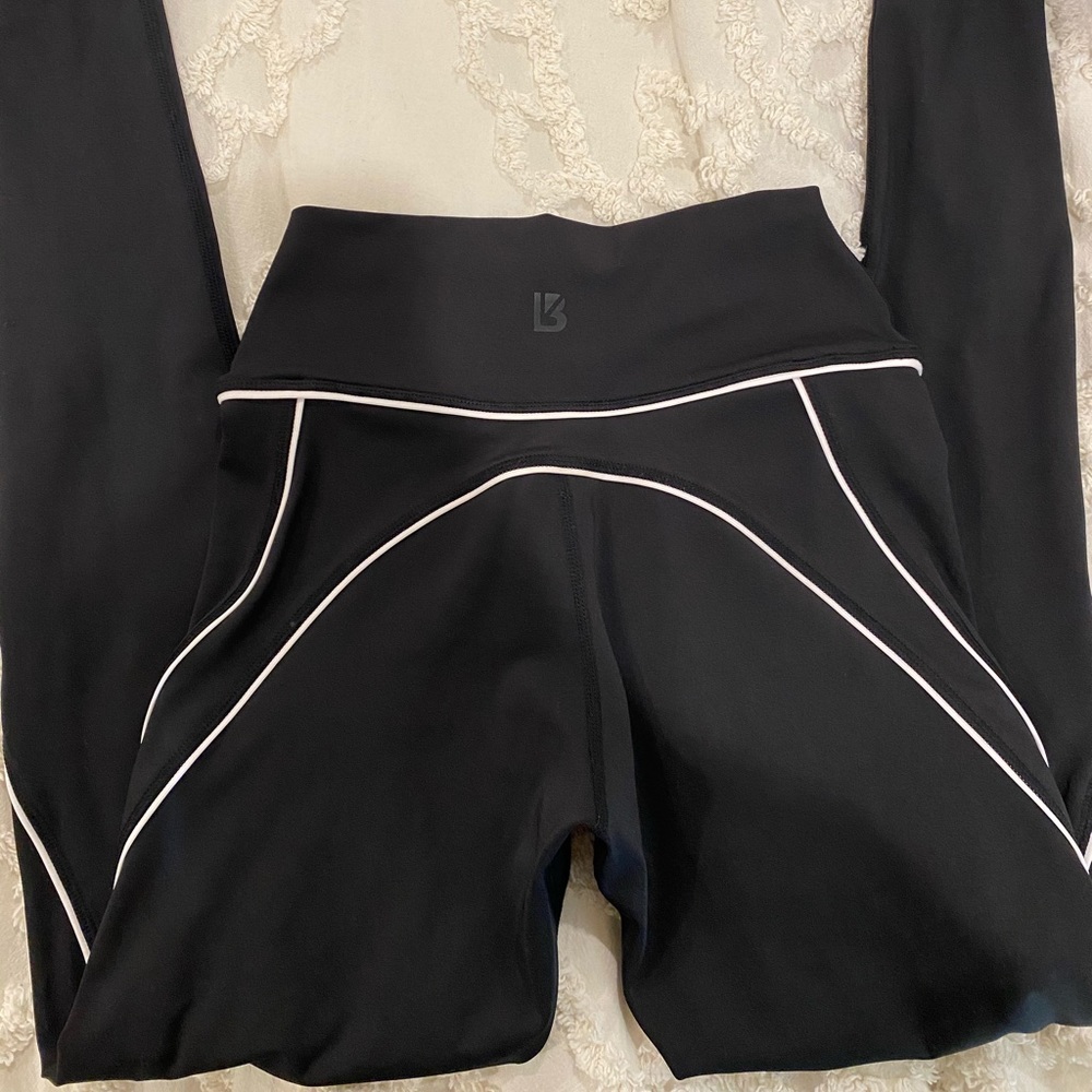 Buff Bunny leggings